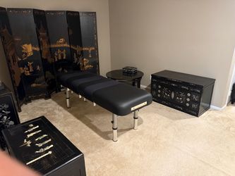 Massage table