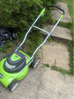 Greenworks Electric Lawn Mower