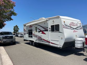 Attitude toy hauler