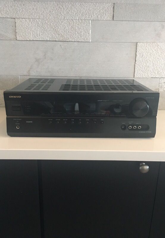 Onkyo HT R580 AV Receiver