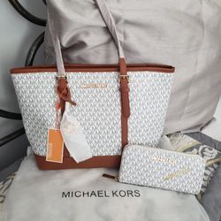 Michael Kors 2 Pcs 