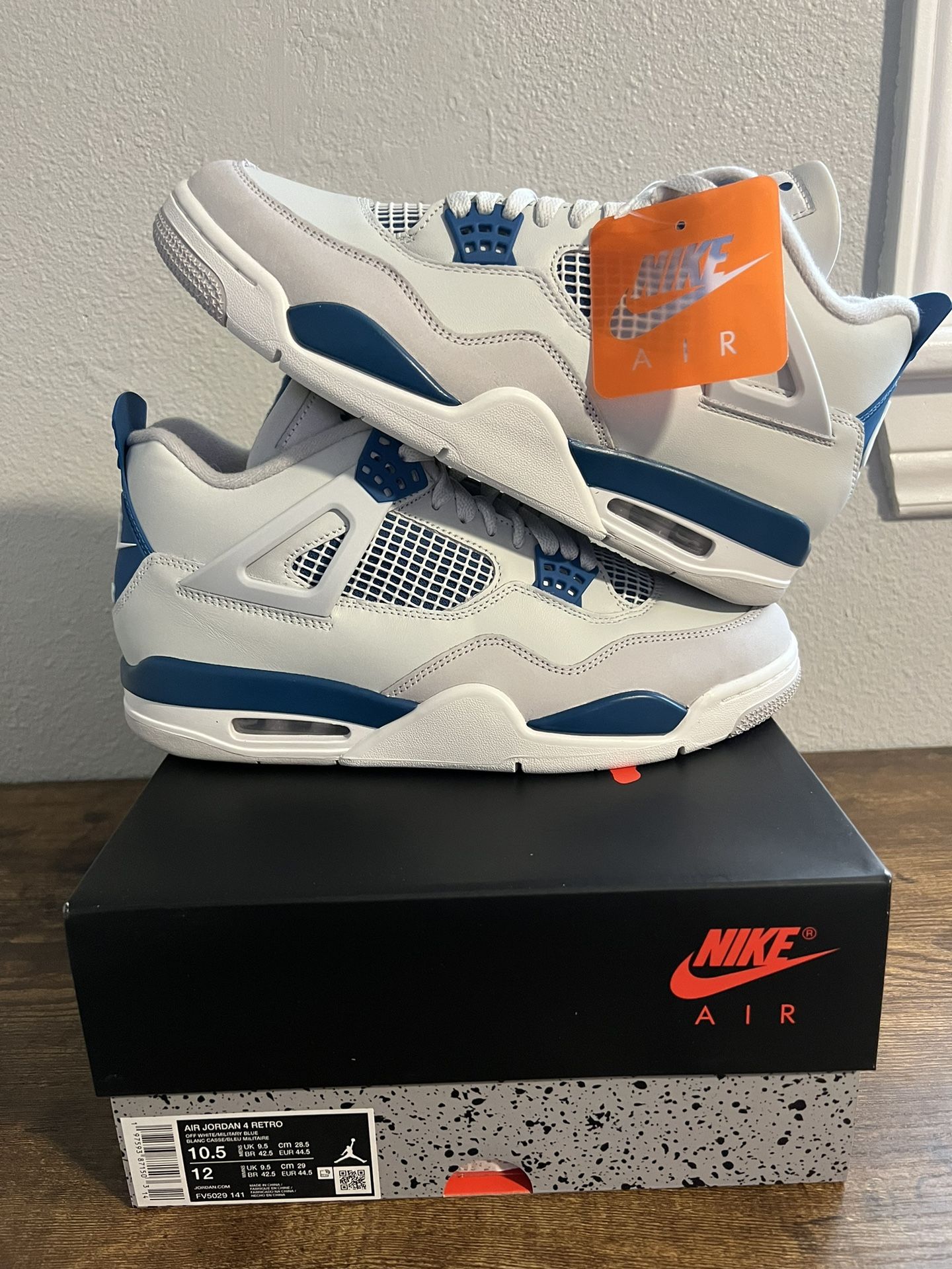 Jordan 4 Military Blue