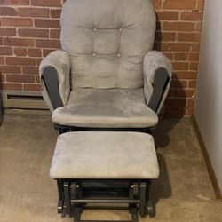 Nursery Rocking Chair And Ottoman Matching