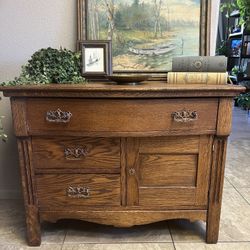Antique C. 1870s-1890s Tiger Oak Sideboard Cabinet
