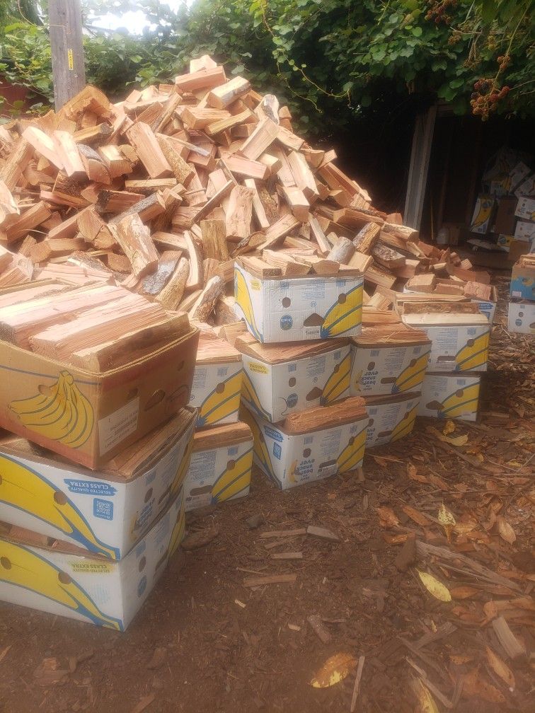 Firewood Bundles In A Banana Box Double A Store Bundle Clean And Ready To Burn 🔥 
