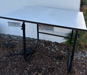 Drafting table