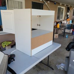 WHITE BASE CABINET
