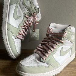WMNS AJ HIGH OG RETRO