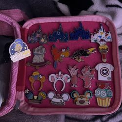 Disneyland pins 