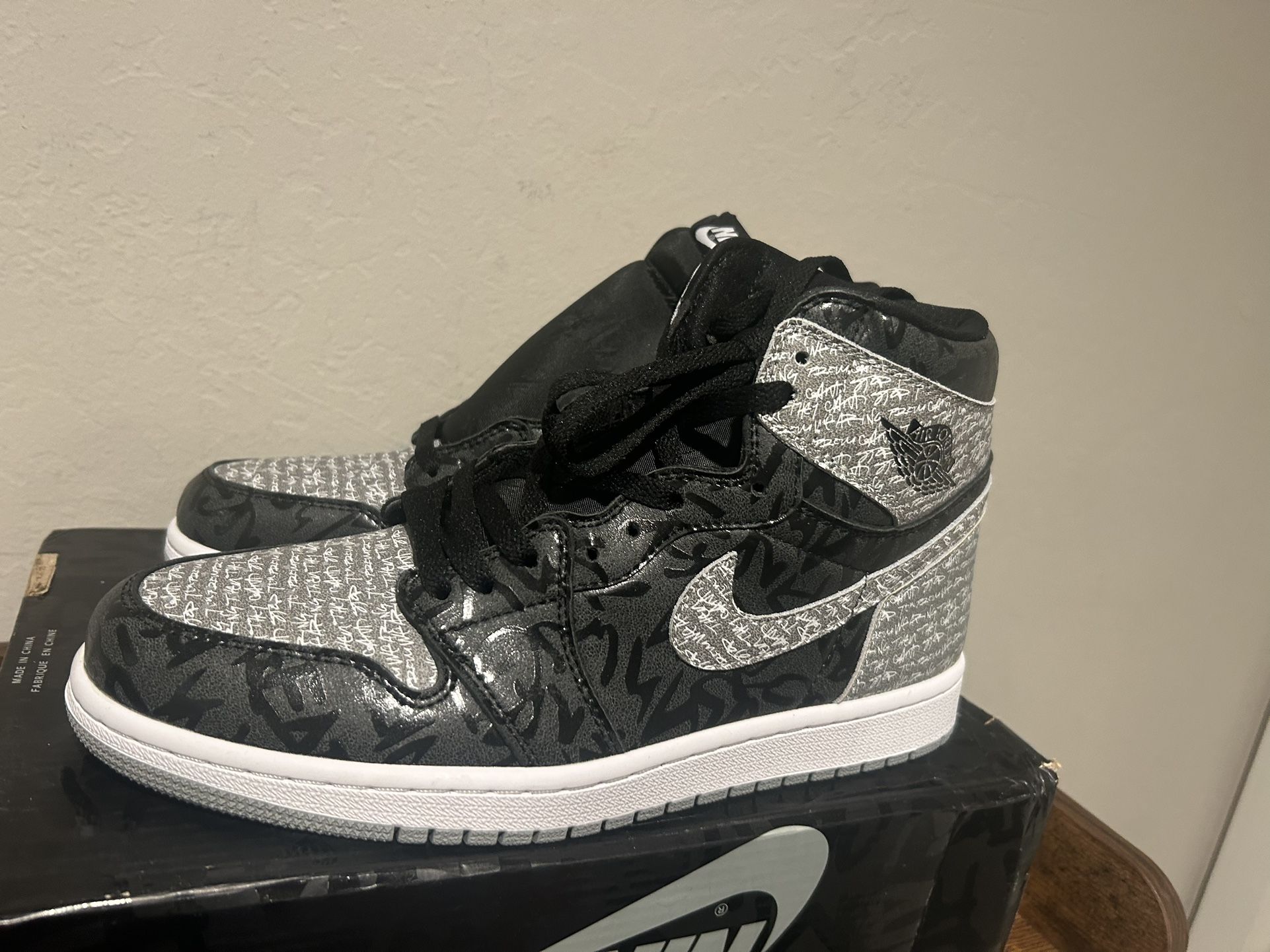 Air Jordan Retro 1s Size 10.5m 🆕 New. 139$