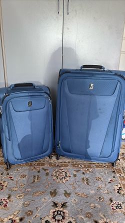 Hardly used Travelpro Carry-Check Luggage Srt
