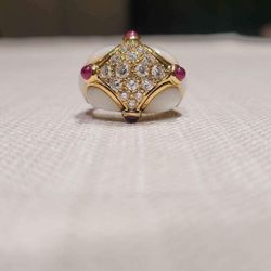 18K Gold Mother Pearl Diamond Ring