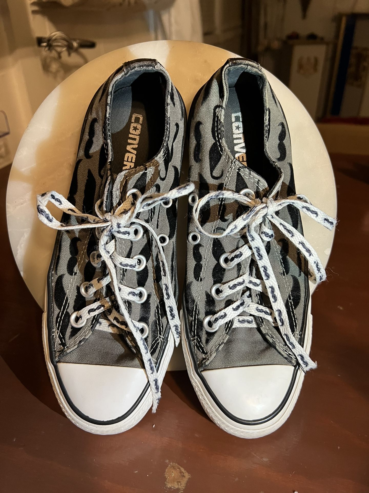 Converse All Star mustache , mens size 4/ Wo's size 6 See pics for details