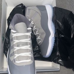 Jordan 11 Cool Grey sz 9.5