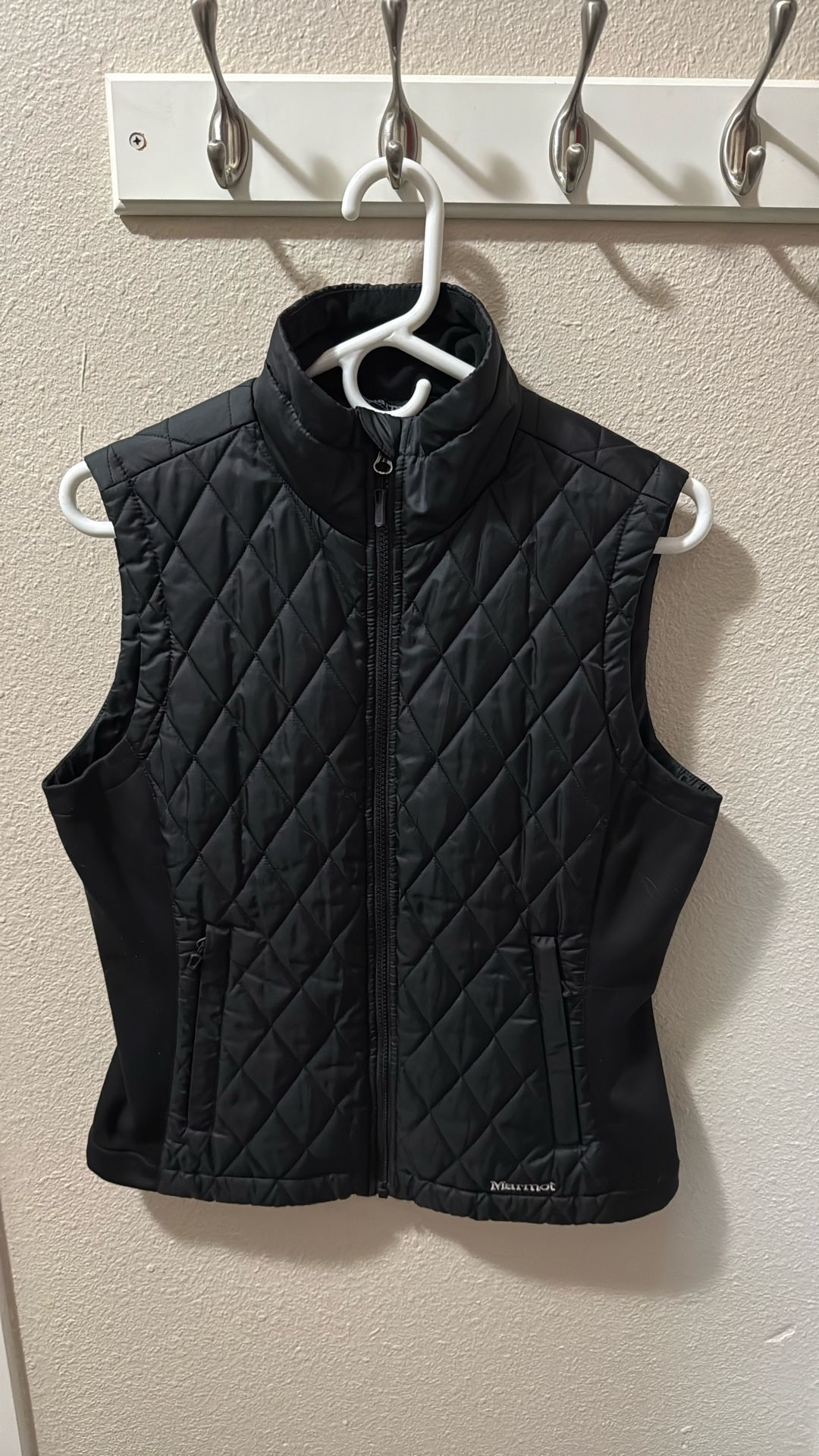 Black Marmot Women’s Vest