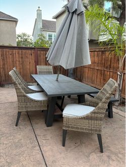 Outdoor Dining Set
