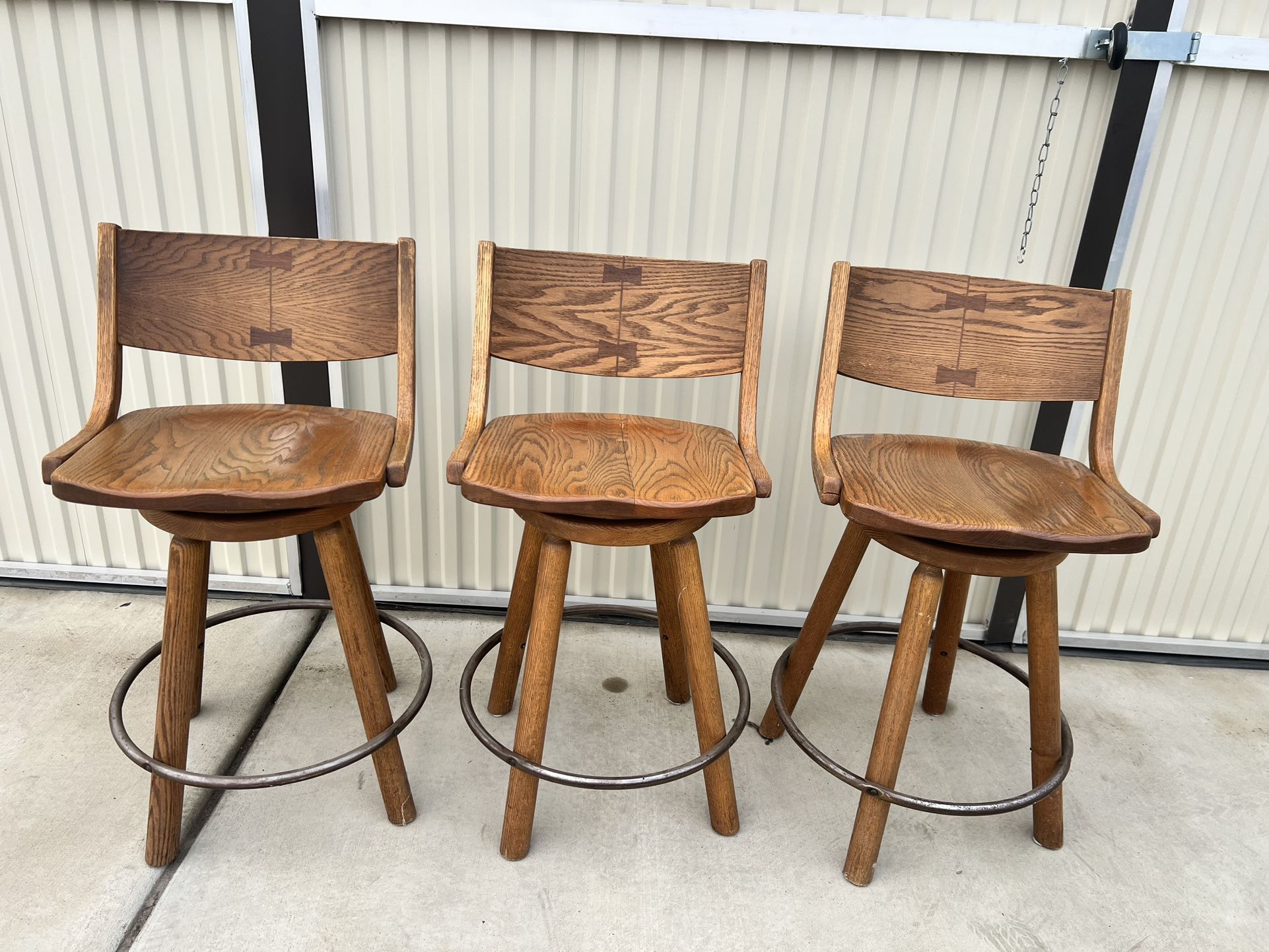 Barstools. Outdoor/indoor Swivel Chair Take All $60