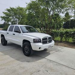 2005 Dodge Dakota