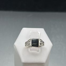 Lady's Onyx Ring 