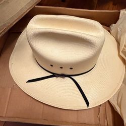 6-7/7 R Size 31/2 Sombrero  (from Jalisco)