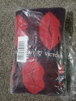 Victorias Secret/ Pink Blankets