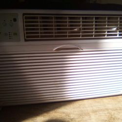 AC Unit $100 (230-280volt) Price Drop**⚠️FLASH SALE.