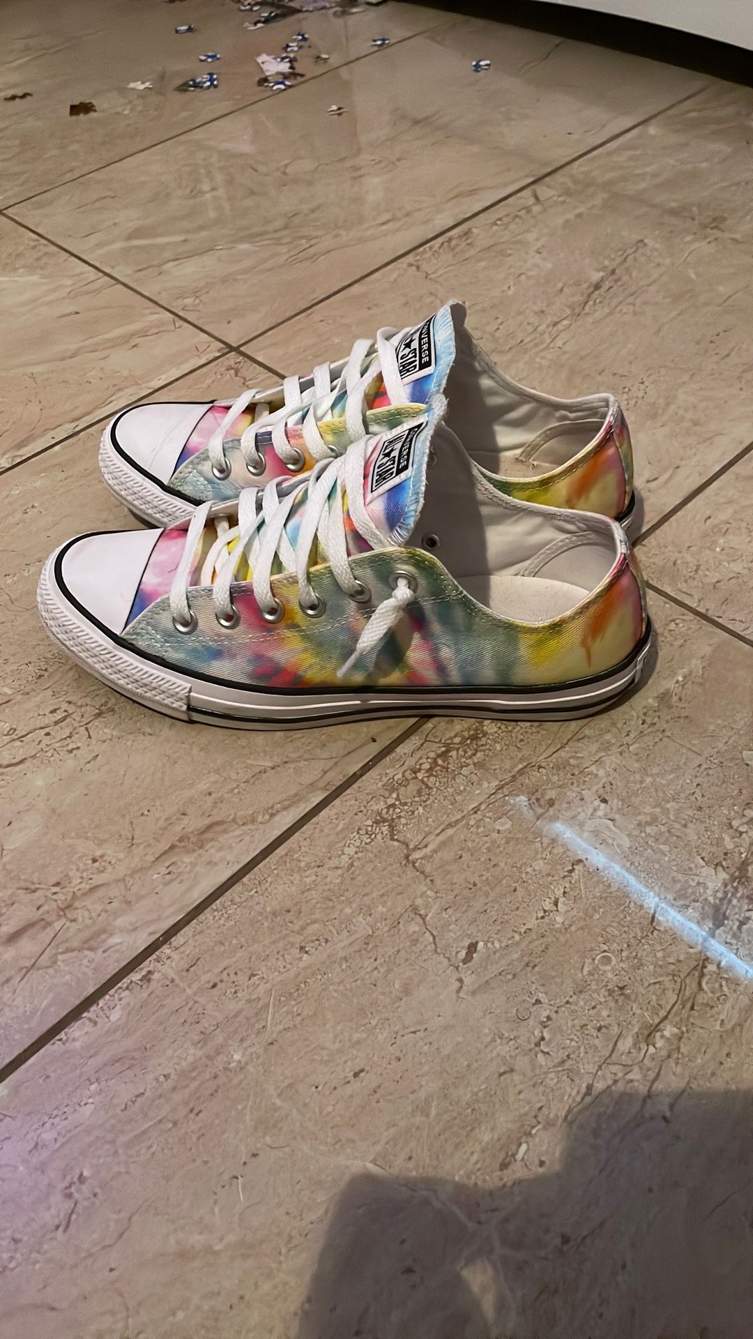 Converse Women Size 9 Shoe