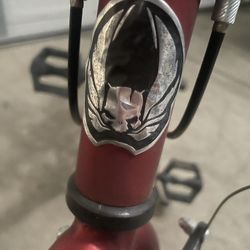 Red Avigo Extreme AX18 Bicycle Bike