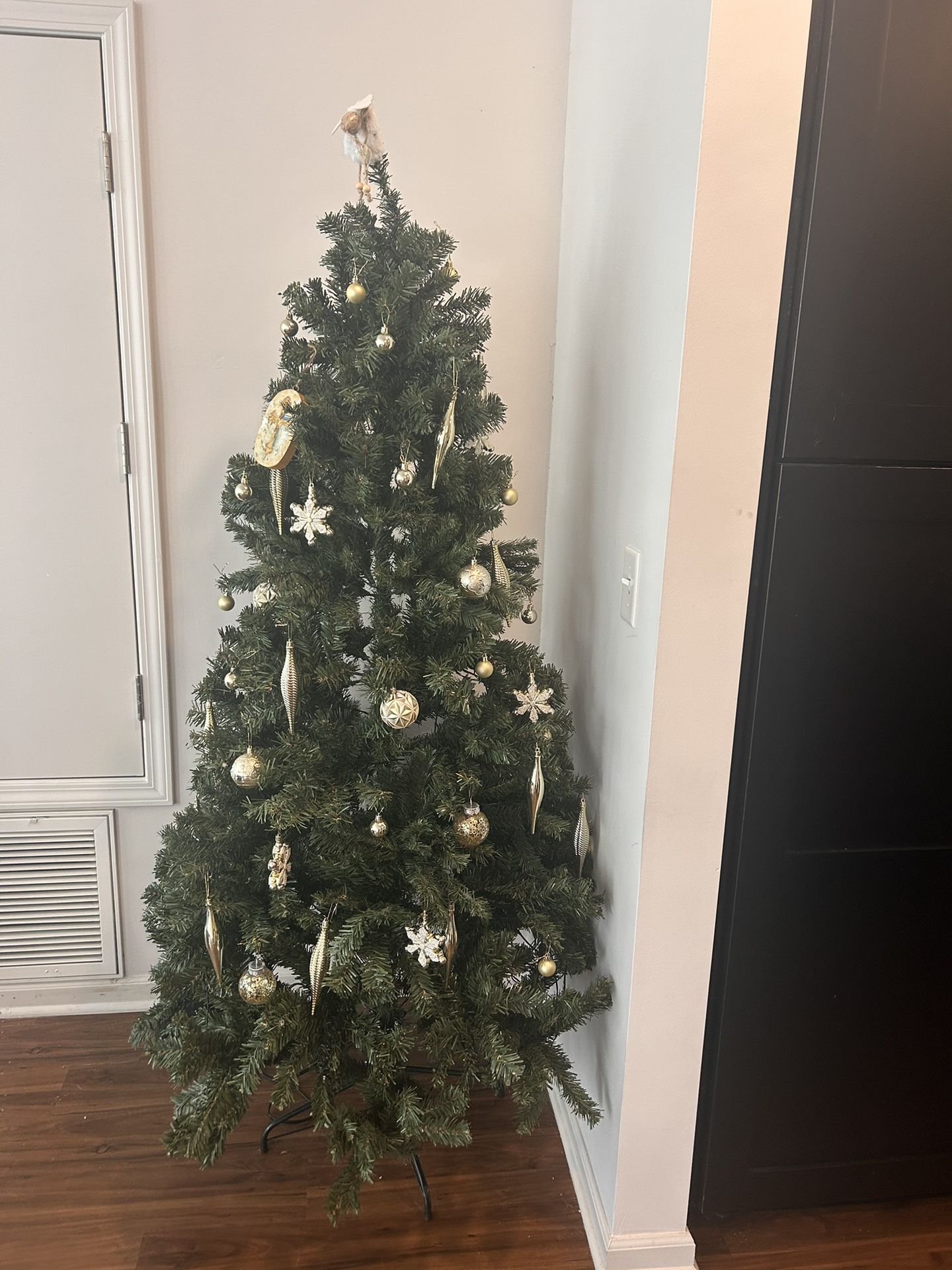 6.5 ft Christmas Tree w/ Ornaments β $50