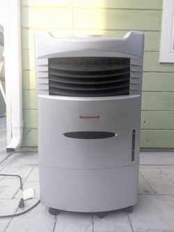 Honeywell Evaporative Air Cooler (Swamp Cooler) - Like New, No Remote