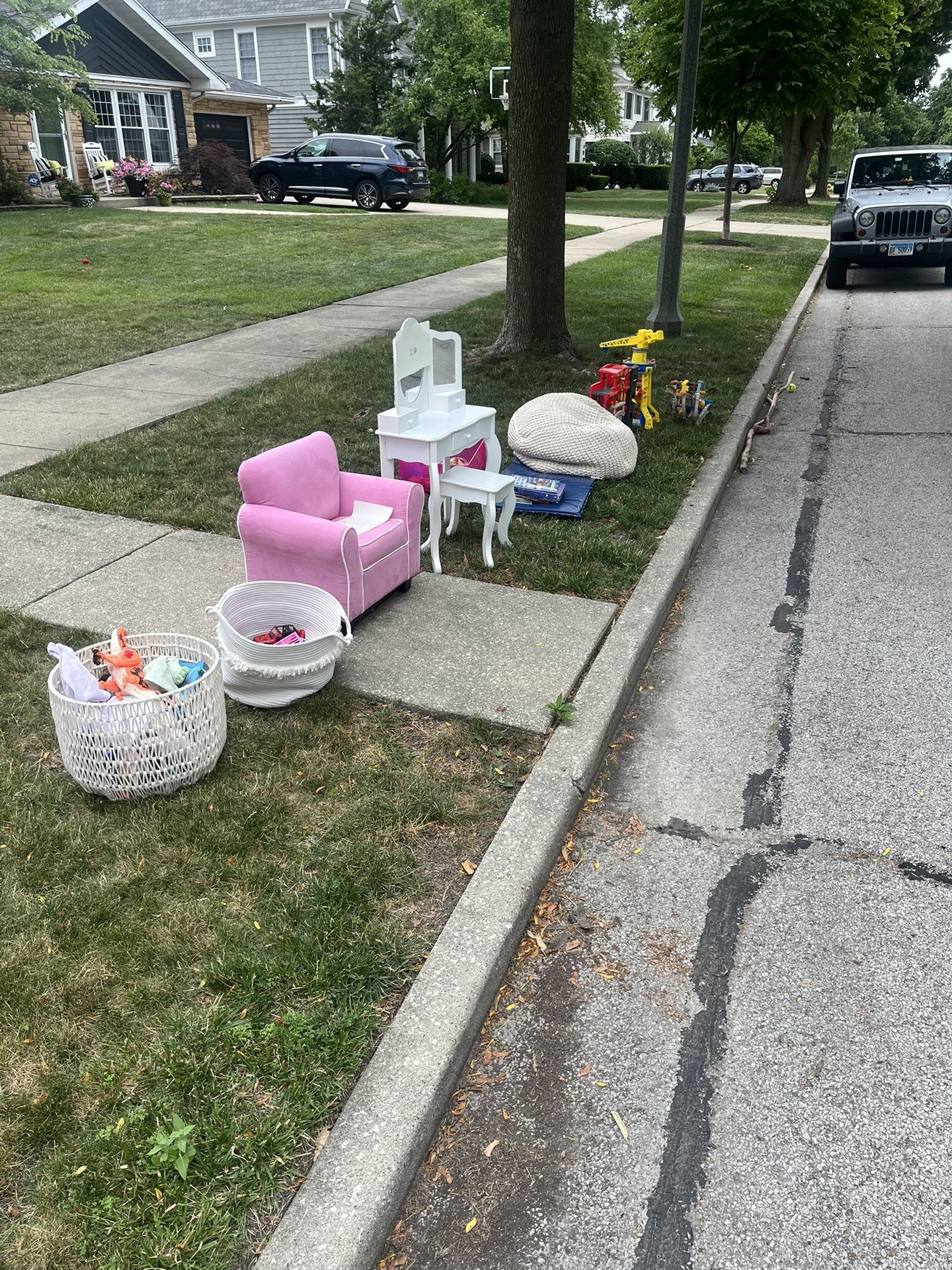 Kids Toys/furniture