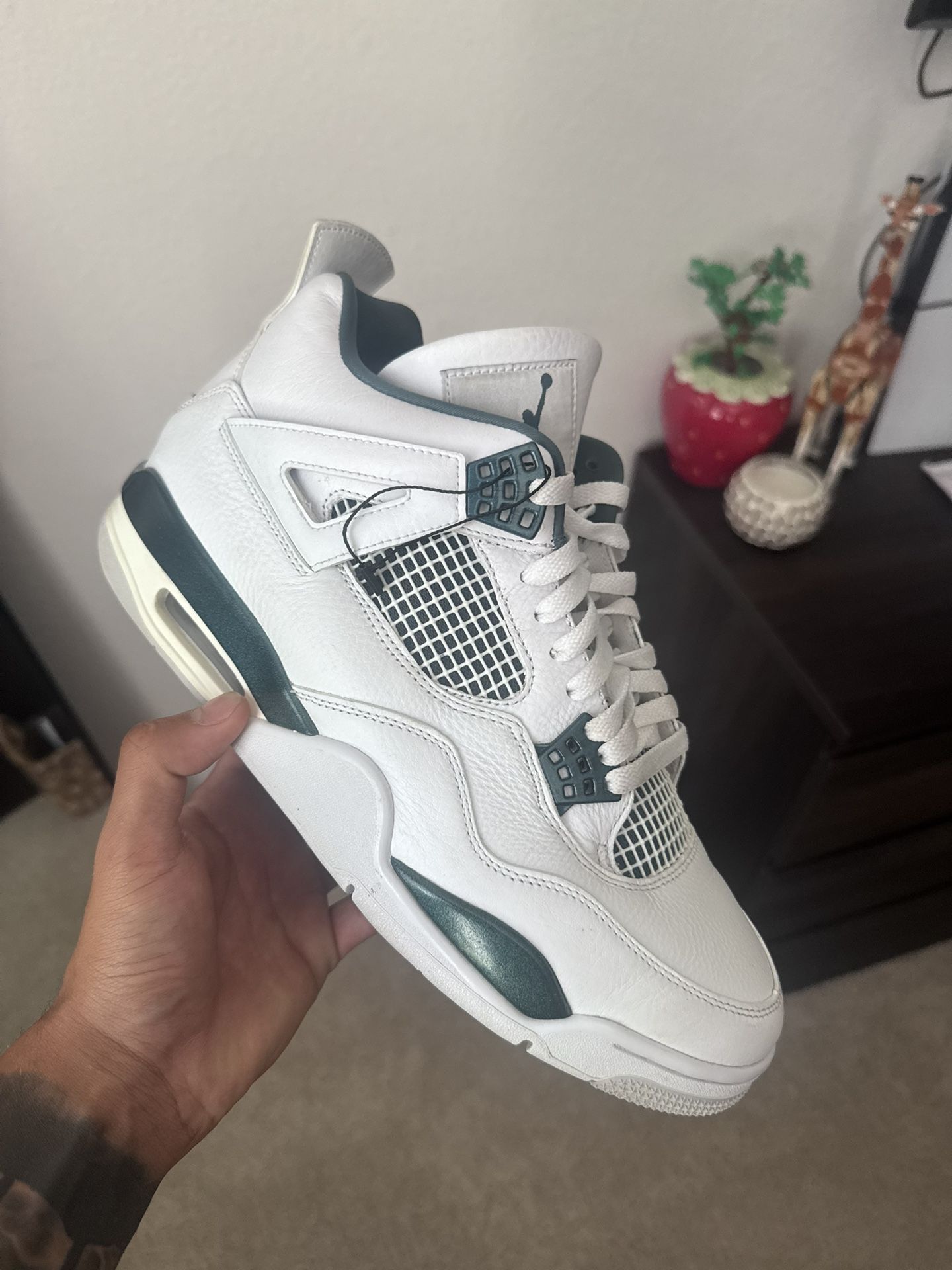 Jordan 4s