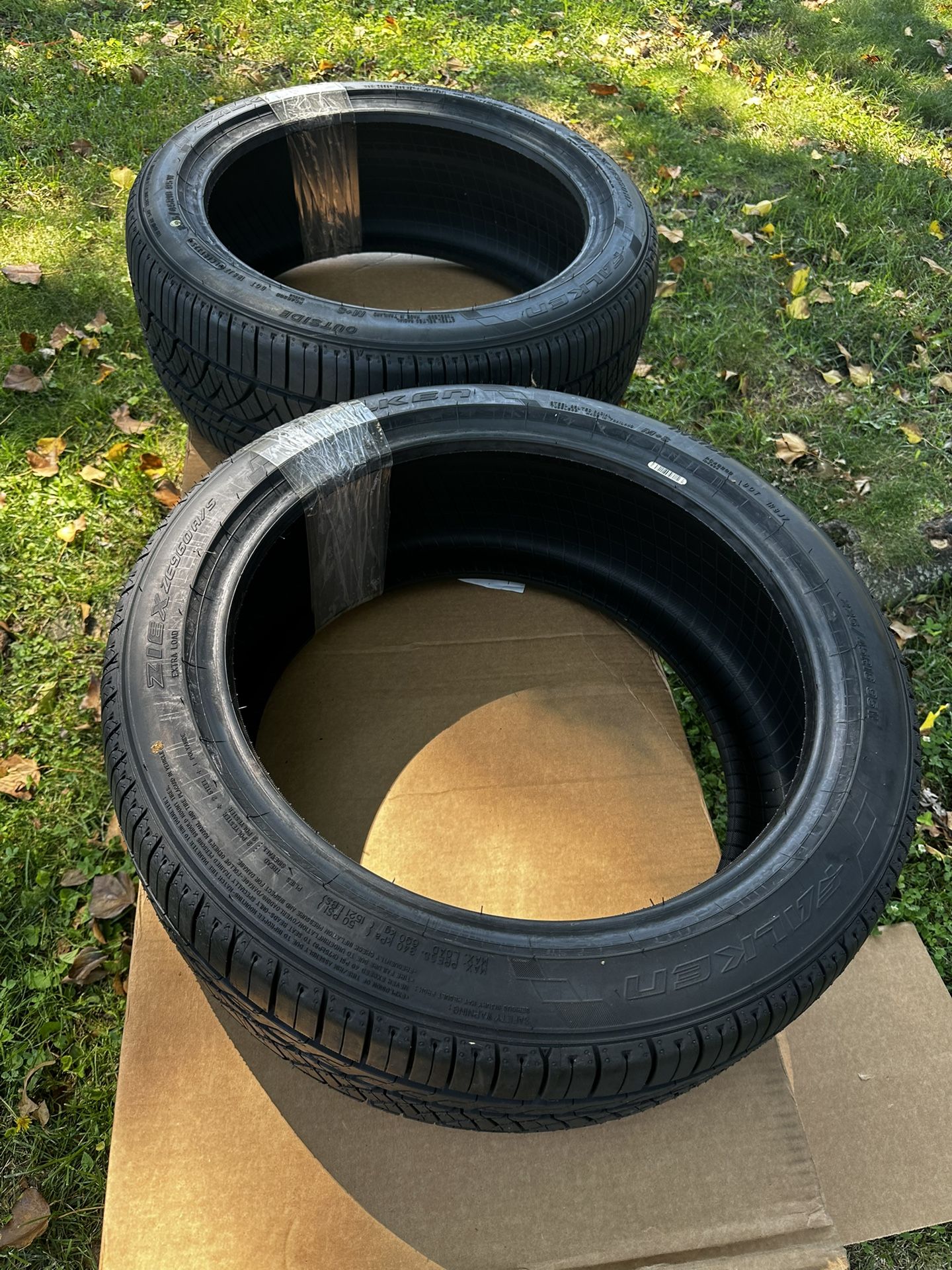 225/45R18