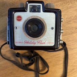 Brownie Holiday Flash Camera 