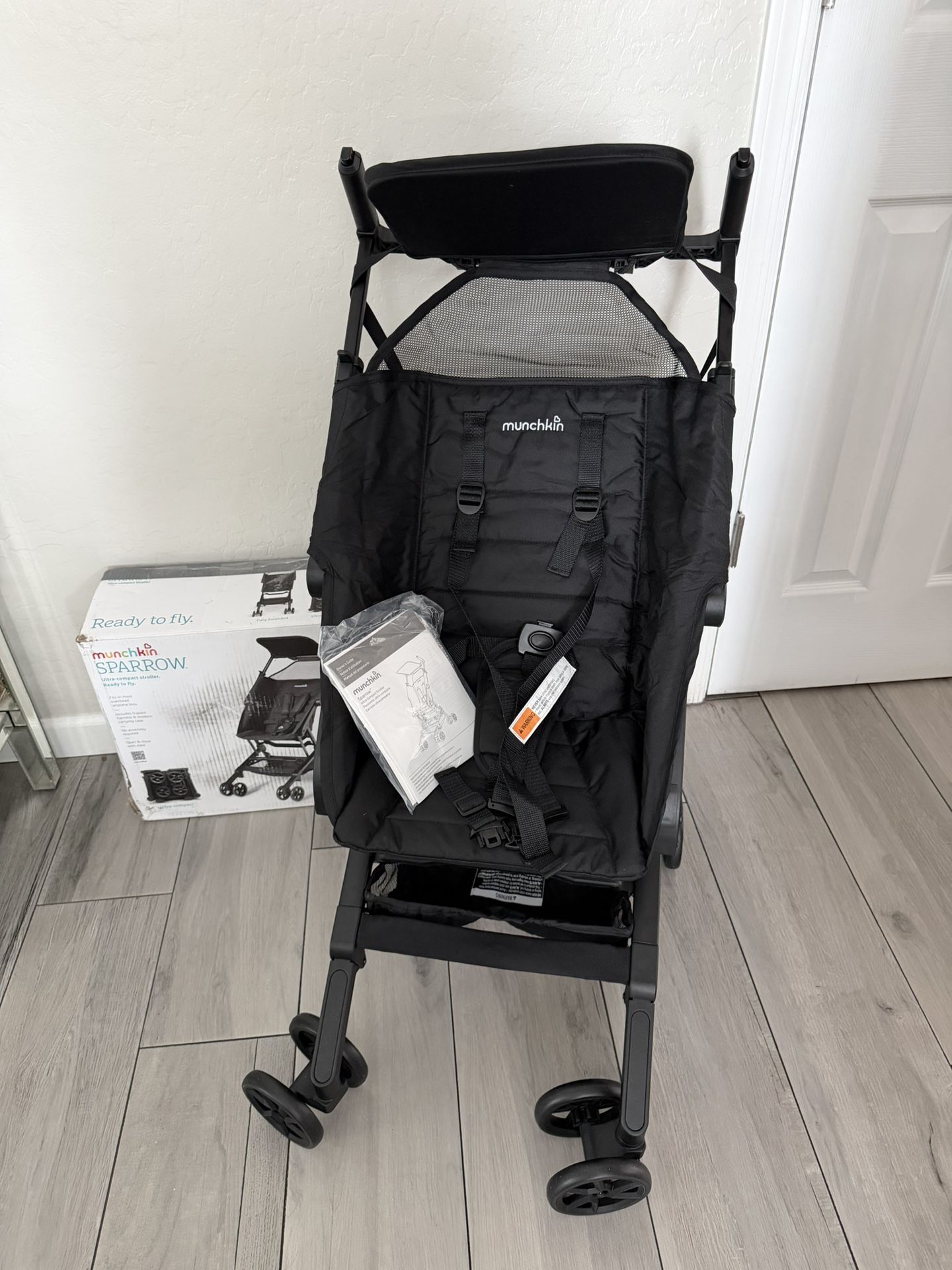Munchkin Sparrow Travel Baby And  Toddler Stroller 