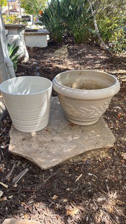 2 Outdoor Planter Pots - $10 each