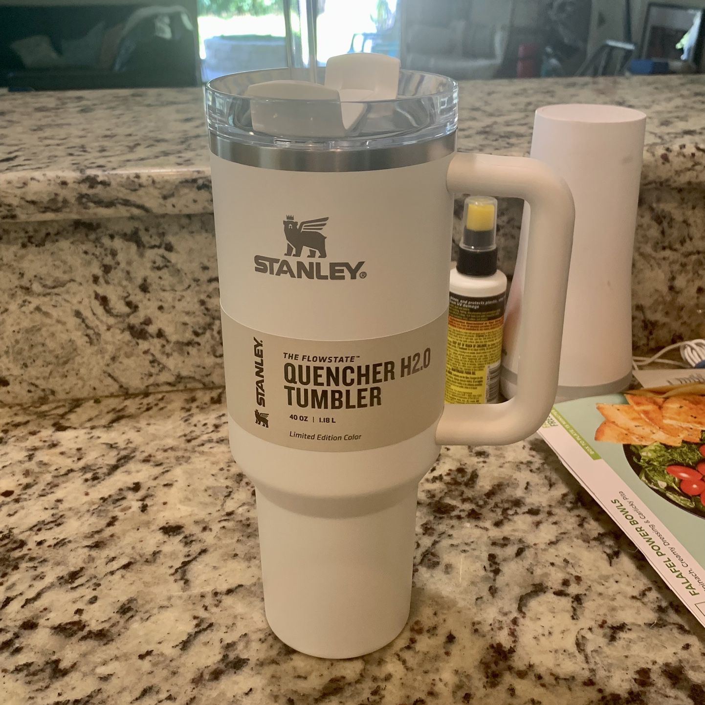 Stanley Adventure Quencher H2.0 Flowstate 40oz Stainless Steel  Tumbler-Brilliant White 
