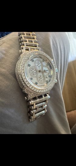 Aximum King Pro Launch Edition Gold Watch Diamond