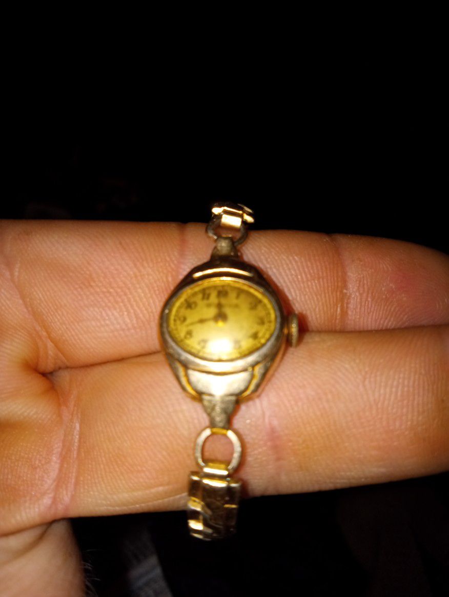 Antique 10k Gold Bulova Automatic Movement Women's Watch