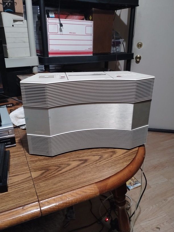 Bose Acoustic Wave Radio/Cd