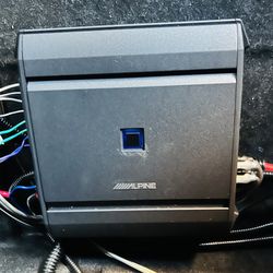 Alpine 4 Channel Amp
