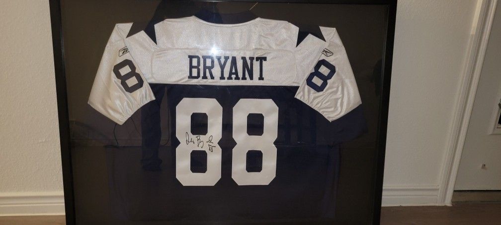 Dez Bryant Autograph Throwback Jersey!!