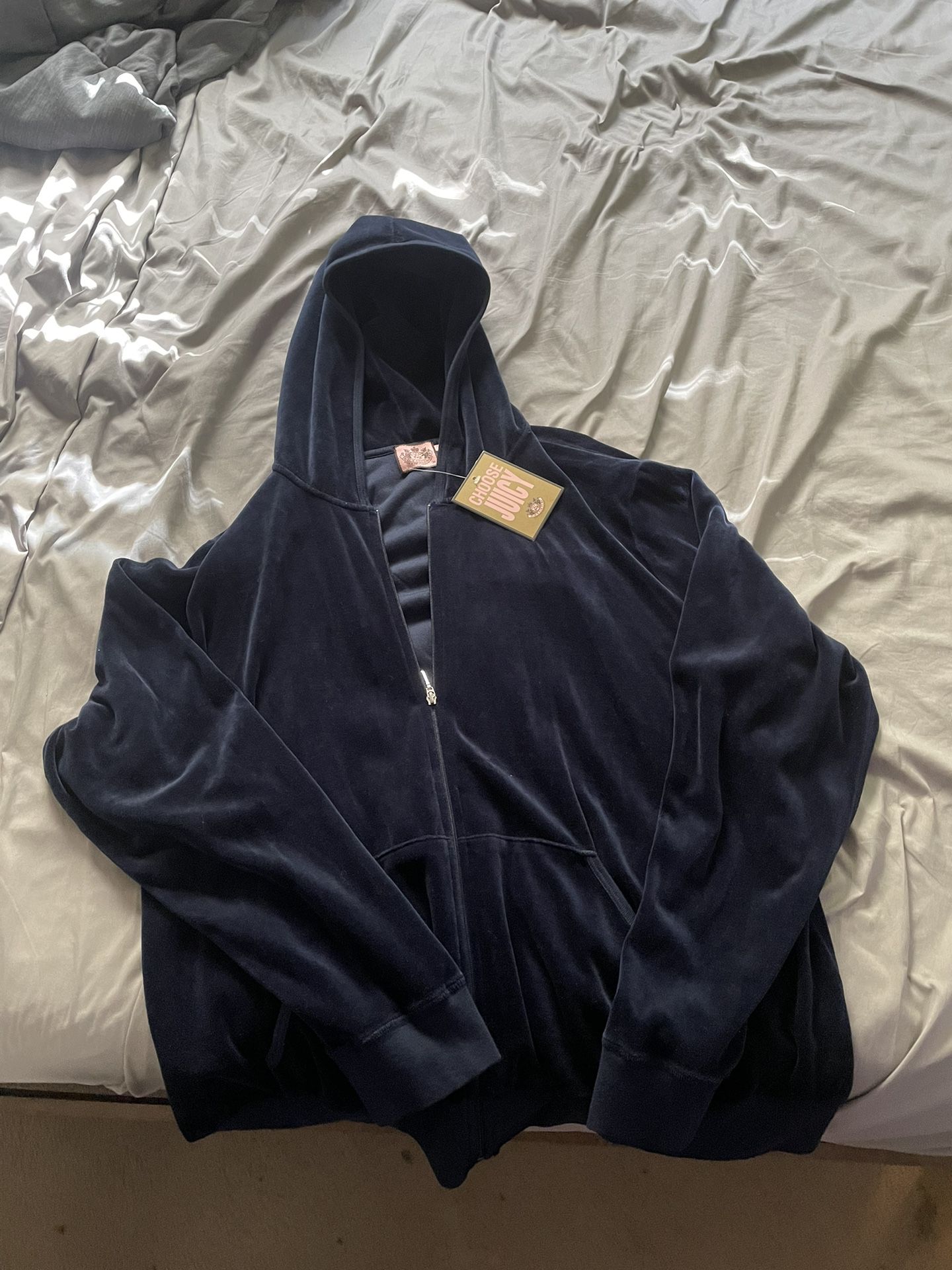 Juicy Couture Zip Up Hoodie for Sale in Anaheim, CA - OfferUp