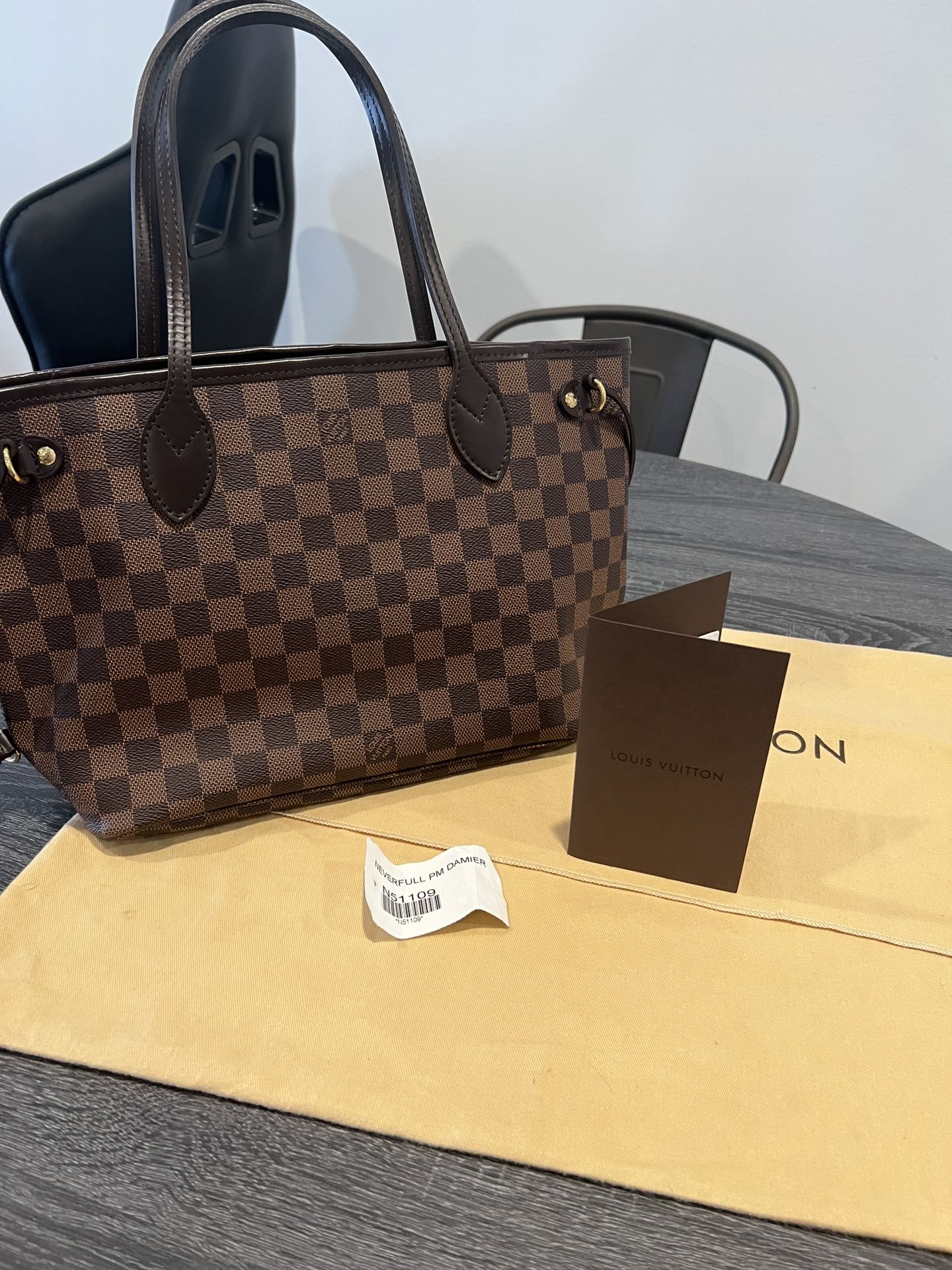 Authentic Louis Vuitton Neverfull Pm With Receipt for Sale in