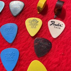 Vintage Guitar Pick Lot Ernie Ball, Fender, Dunlop