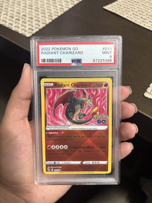 Pokemon Radiant Charizard