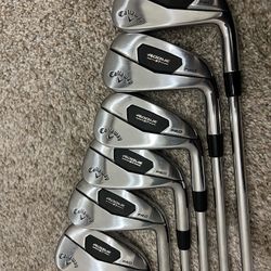 Callaway Rogue ST Pro RH Iron Set (5-PW)