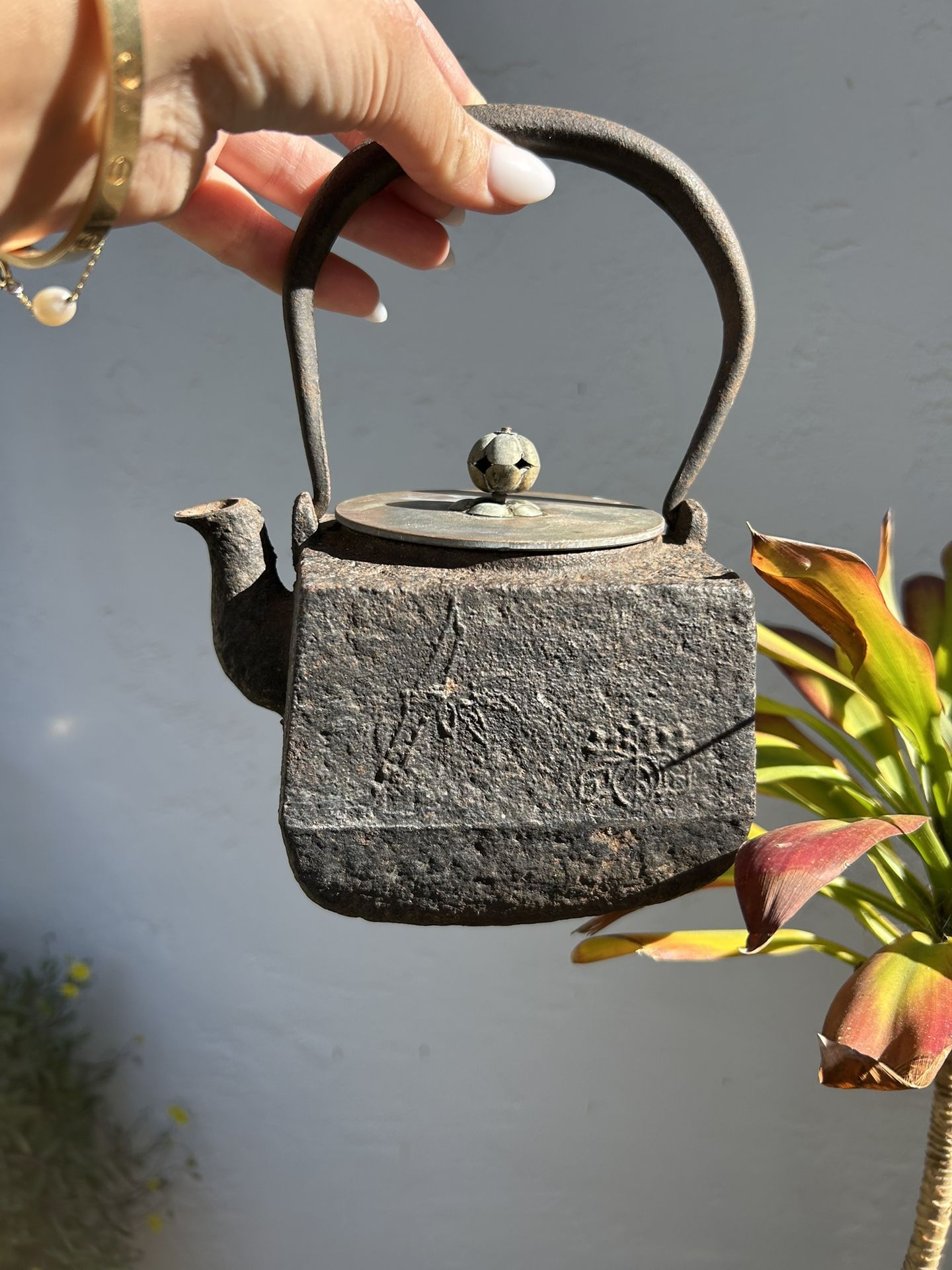 Antique TETSUBIN Iron signed pot Copper lid Iron Tea Kettle Teapot Japan antique kitchen Rare Heavy Bamboo Asian Signed Japan Old Vintage 