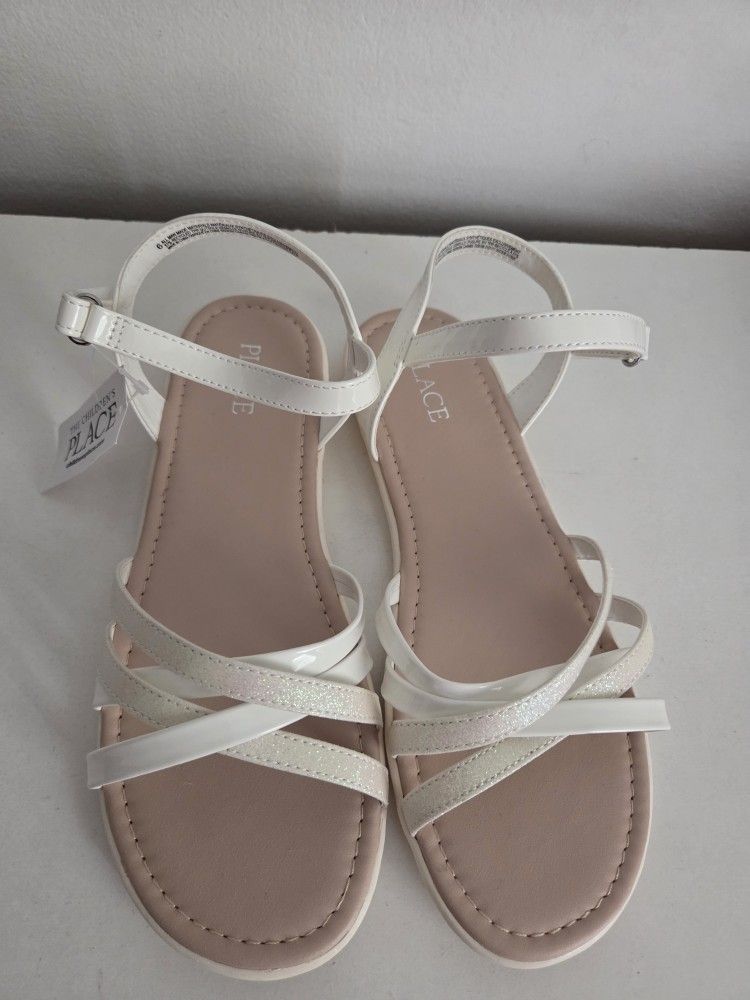 Girls Glitter Sandals, White, Size 6Y.