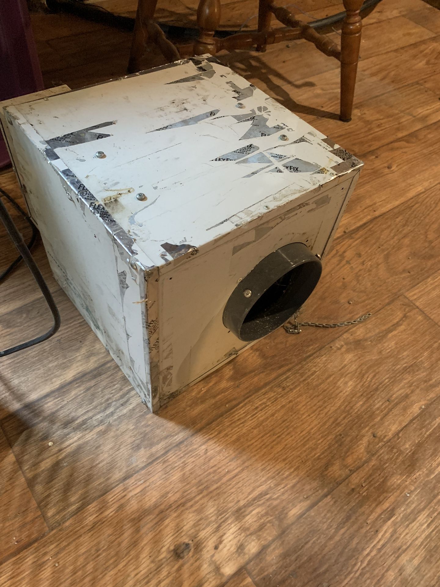 2 Indoor Growing Lights / Filter / Inline Fan